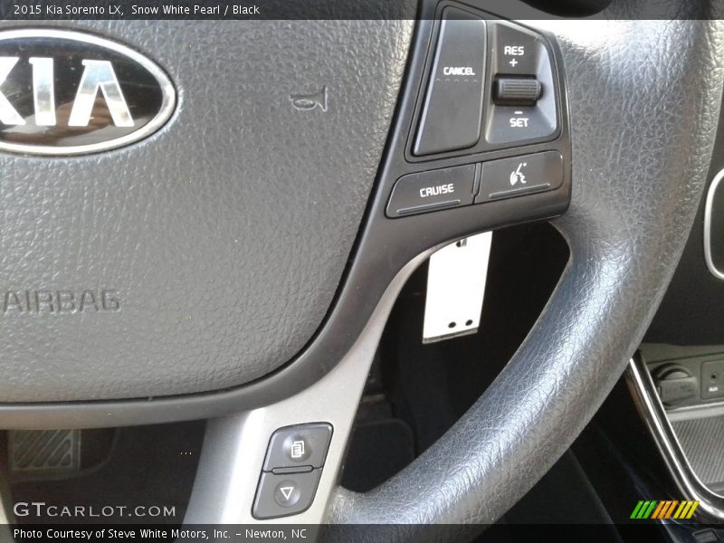 Snow White Pearl / Black 2015 Kia Sorento LX