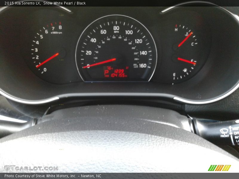 Snow White Pearl / Black 2015 Kia Sorento LX