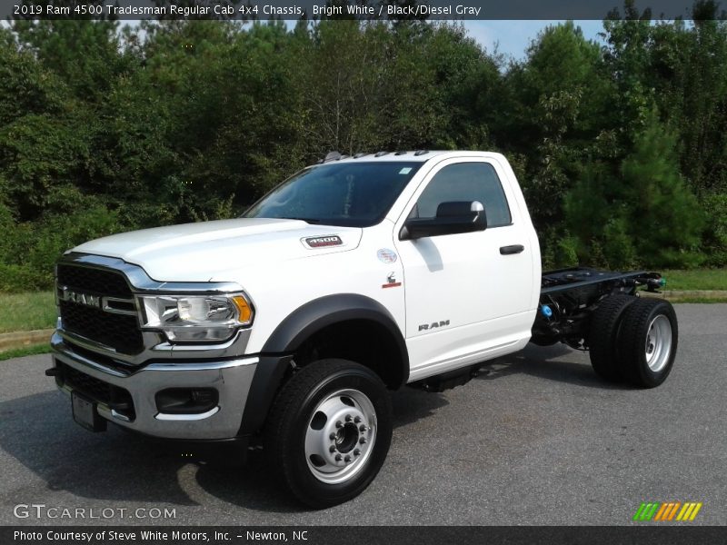 Bright White / Black/Diesel Gray 2019 Ram 4500 Tradesman Regular Cab 4x4 Chassis