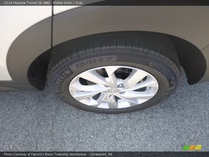 Molten Silver / Gray 2019 Hyundai Tucson SE AWD