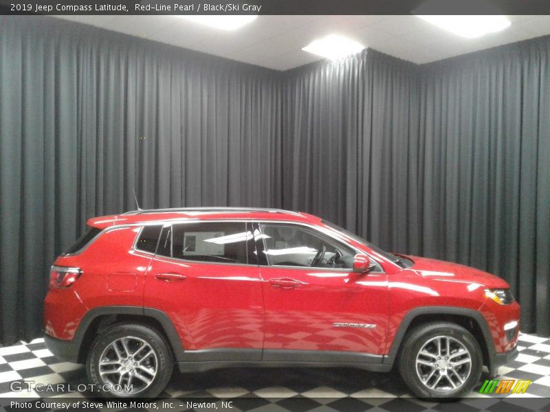 Red-Line Pearl / Black/Ski Gray 2019 Jeep Compass Latitude