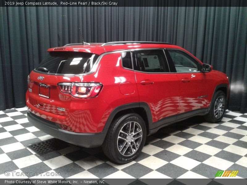 Red-Line Pearl / Black/Ski Gray 2019 Jeep Compass Latitude