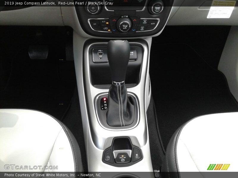 Red-Line Pearl / Black/Ski Gray 2019 Jeep Compass Latitude