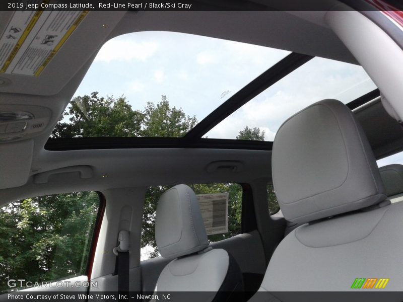 Red-Line Pearl / Black/Ski Gray 2019 Jeep Compass Latitude