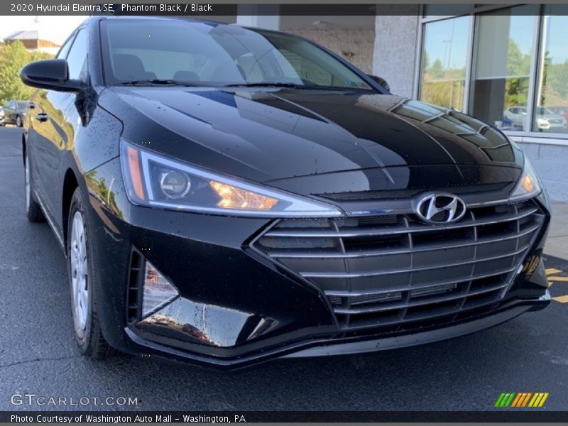 Phantom Black / Black 2020 Hyundai Elantra SE