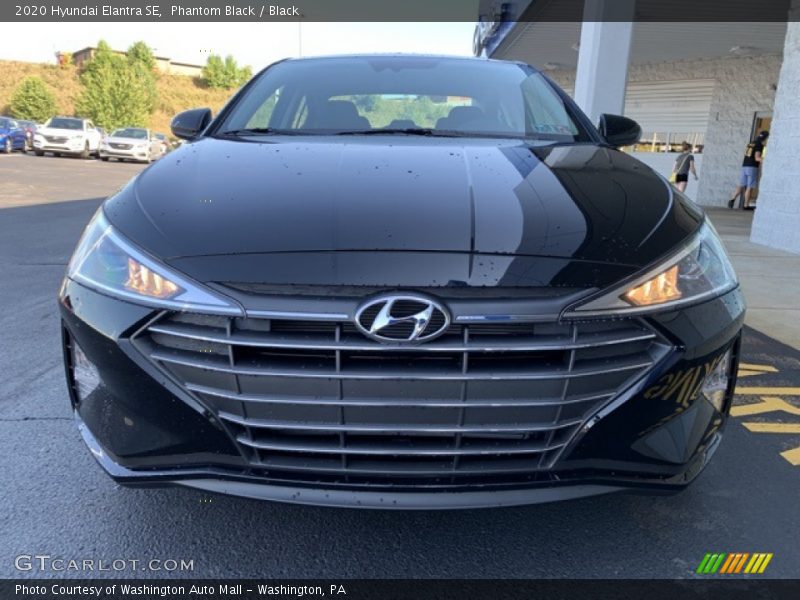Phantom Black / Black 2020 Hyundai Elantra SE
