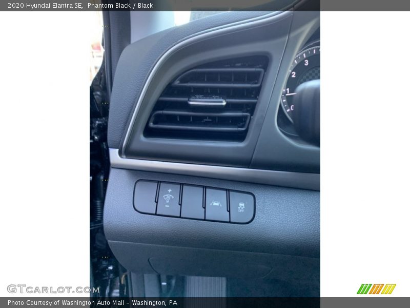 Phantom Black / Black 2020 Hyundai Elantra SE