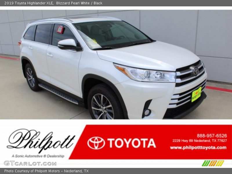 Blizzard Pearl White / Black 2019 Toyota Highlander XLE
