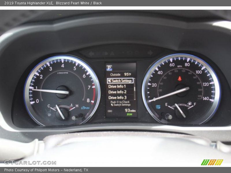 Blizzard Pearl White / Black 2019 Toyota Highlander XLE
