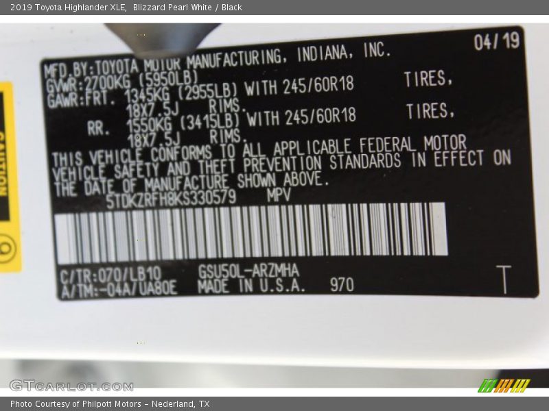 Blizzard Pearl White / Black 2019 Toyota Highlander XLE