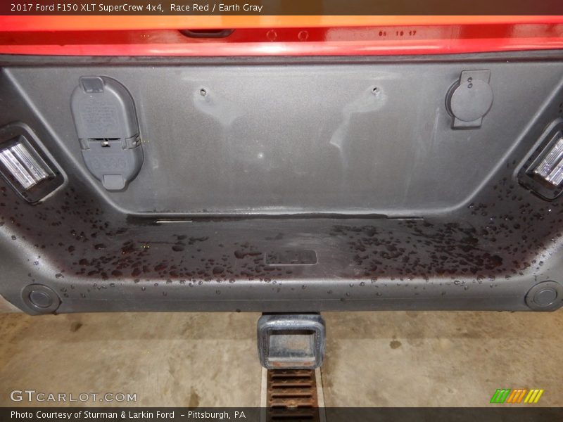 Race Red / Earth Gray 2017 Ford F150 XLT SuperCrew 4x4