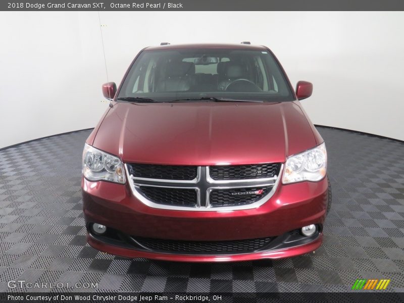 Octane Red Pearl / Black 2018 Dodge Grand Caravan SXT