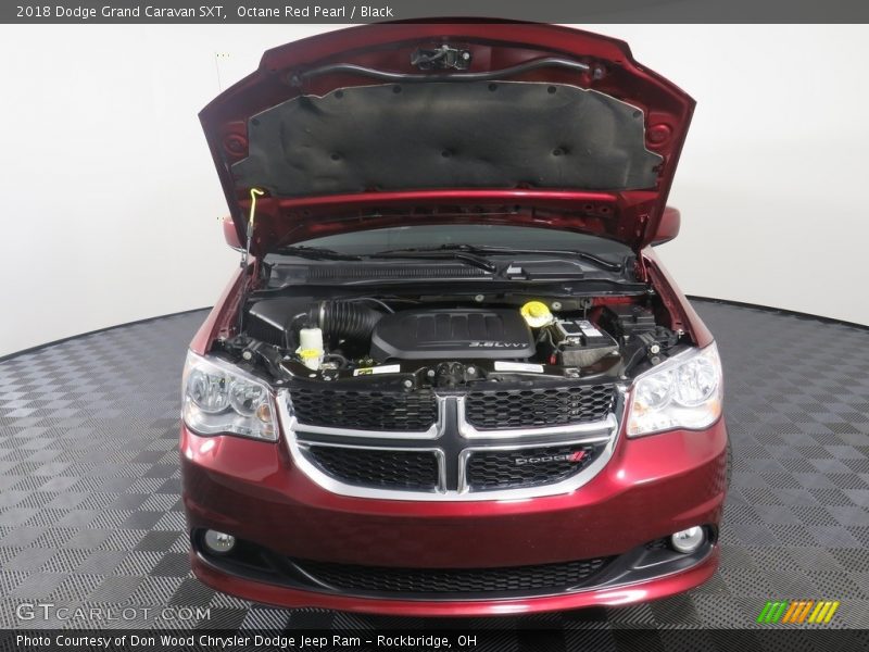 Octane Red Pearl / Black 2018 Dodge Grand Caravan SXT
