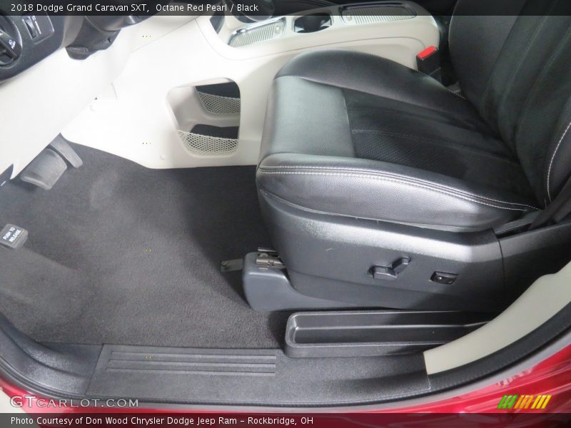Octane Red Pearl / Black 2018 Dodge Grand Caravan SXT