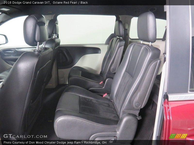 Octane Red Pearl / Black 2018 Dodge Grand Caravan SXT