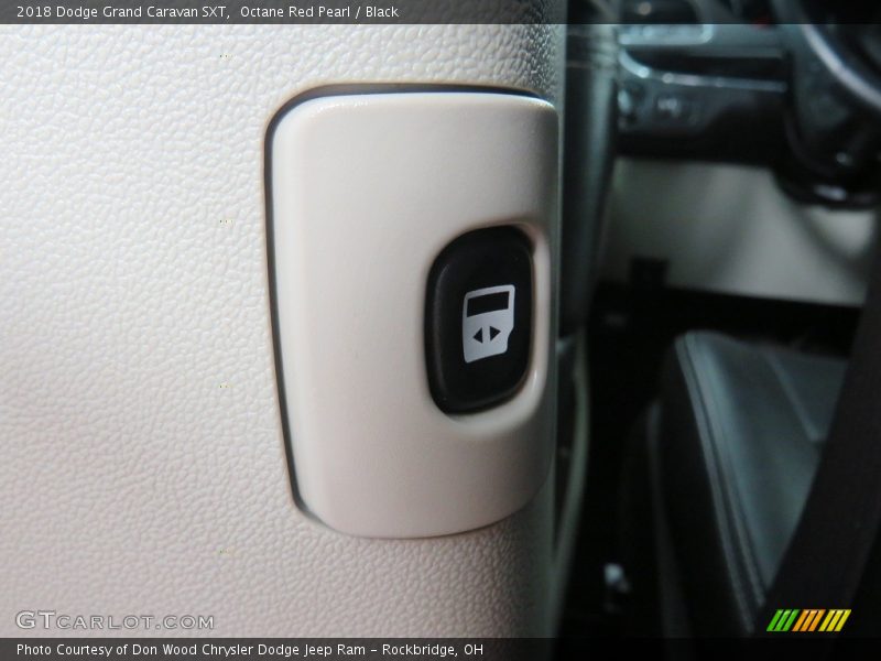 Octane Red Pearl / Black 2018 Dodge Grand Caravan SXT