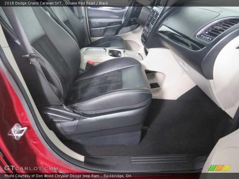 Octane Red Pearl / Black 2018 Dodge Grand Caravan SXT