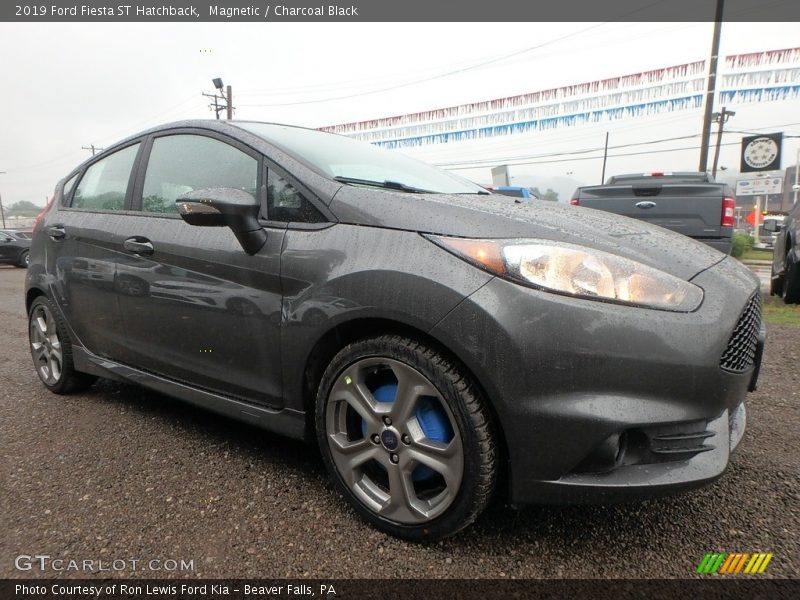 Magnetic / Charcoal Black 2019 Ford Fiesta ST Hatchback