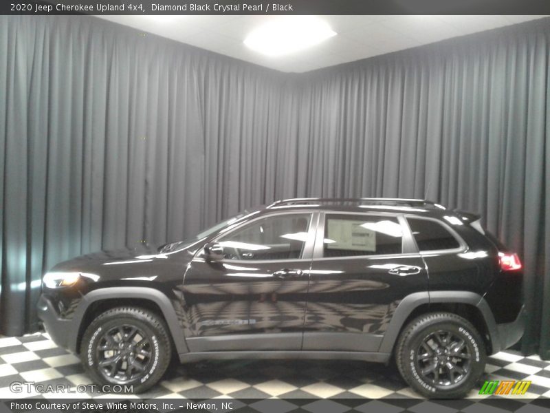  2020 Cherokee Upland 4x4 Diamond Black Crystal Pearl