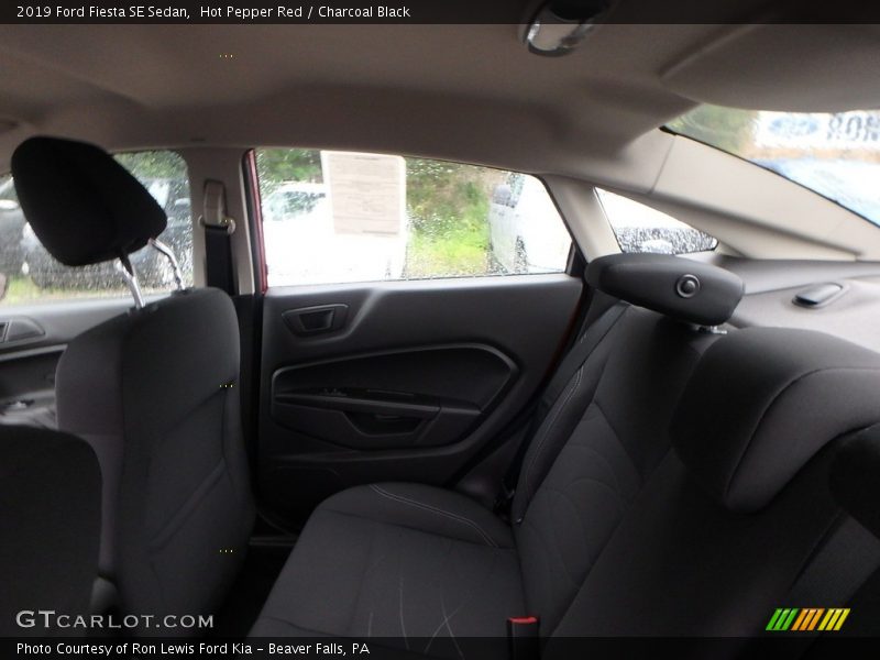 Hot Pepper Red / Charcoal Black 2019 Ford Fiesta SE Sedan