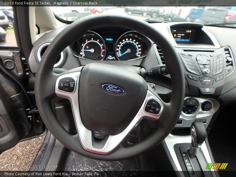 Magnetic / Charcoal Black 2019 Ford Fiesta SE Sedan