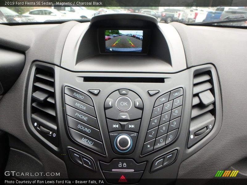 Magnetic / Charcoal Black 2019 Ford Fiesta SE Sedan