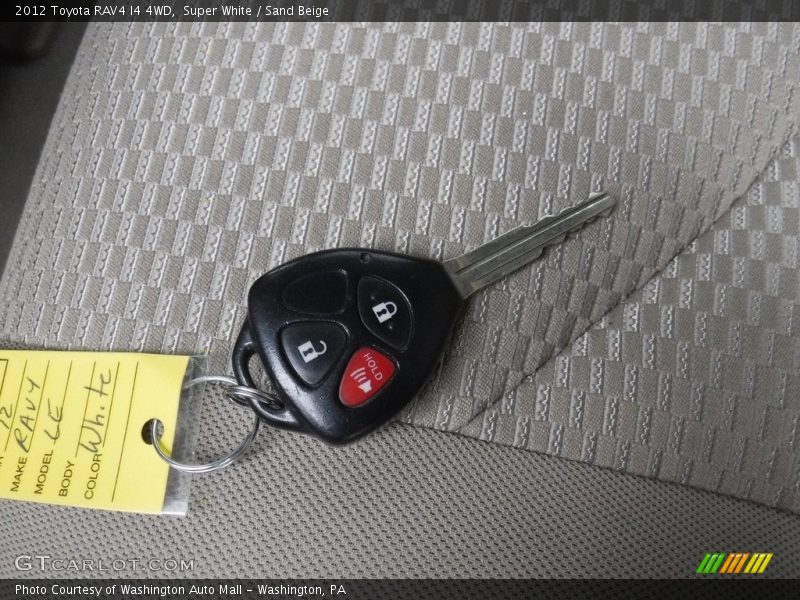 Super White / Sand Beige 2012 Toyota RAV4 I4 4WD