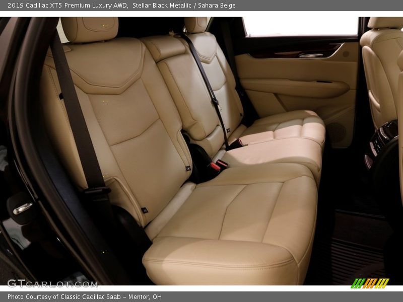 Stellar Black Metallic / Sahara Beige 2019 Cadillac XT5 Premium Luxury AWD