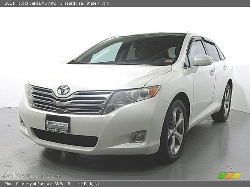 Blizzard Pearl White / Ivory 2011 Toyota Venza V6 AWD