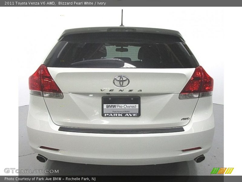 Blizzard Pearl White / Ivory 2011 Toyota Venza V6 AWD