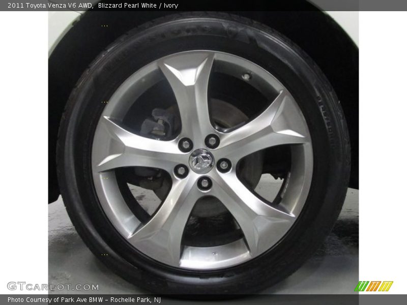 Blizzard Pearl White / Ivory 2011 Toyota Venza V6 AWD