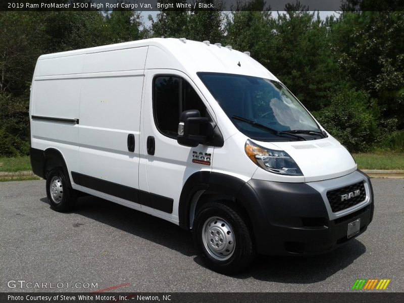 Bright White / Black 2019 Ram ProMaster 1500 High Roof Cargo Van