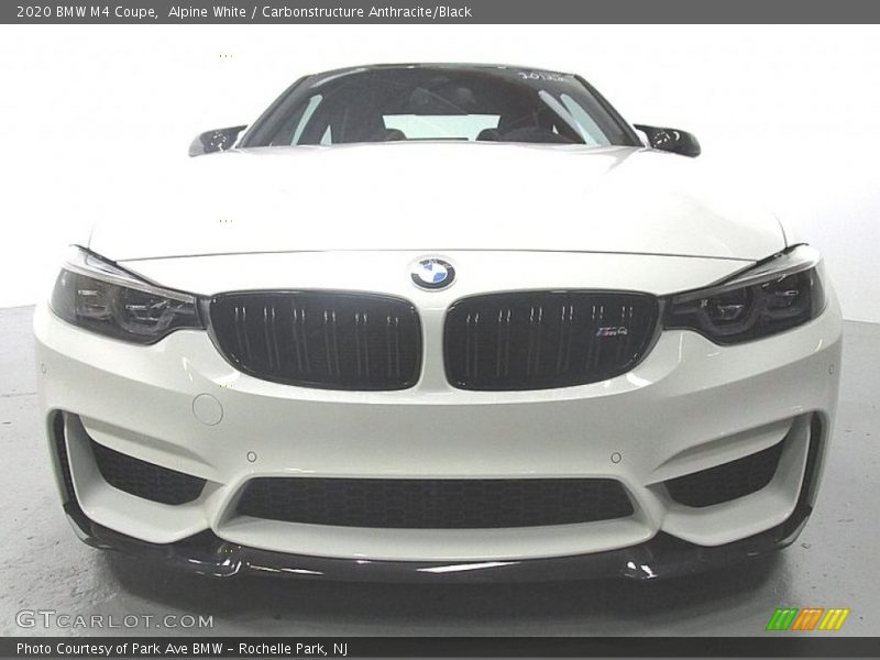 Alpine White / Carbonstructure Anthracite/Black 2020 BMW M4 Coupe