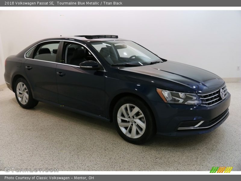 Tourmaline Blue Metallic / Titan Black 2018 Volkswagen Passat SE