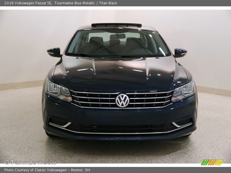 Tourmaline Blue Metallic / Titan Black 2018 Volkswagen Passat SE