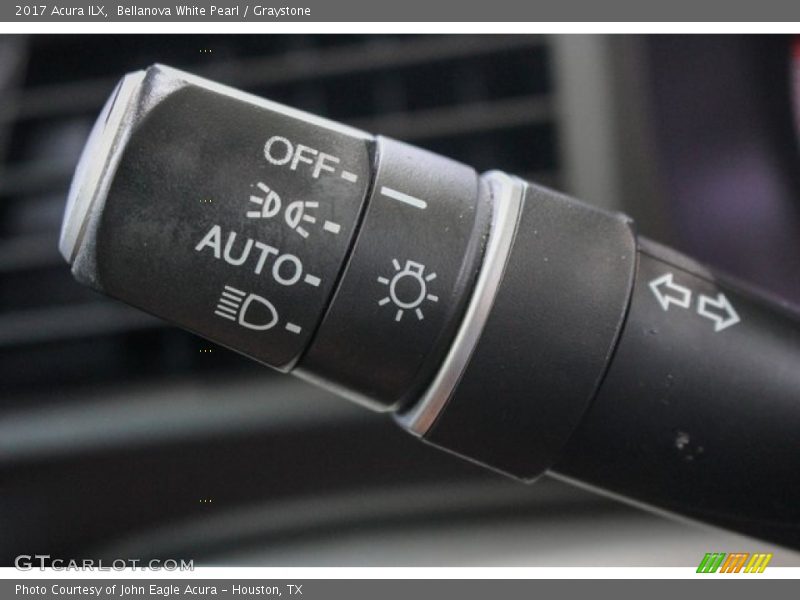 Bellanova White Pearl / Graystone 2017 Acura ILX