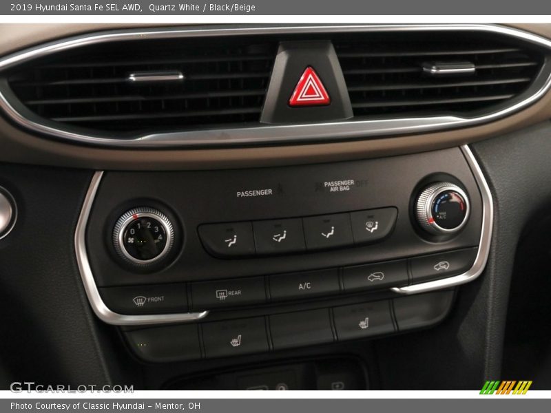 Quartz White / Black/Beige 2019 Hyundai Santa Fe SEL AWD