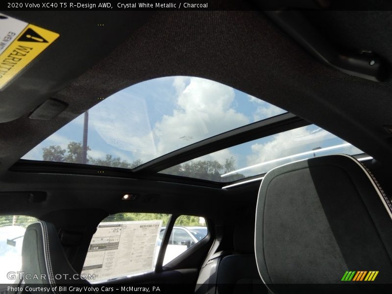 Sunroof of 2020 XC40 T5 R-Design AWD