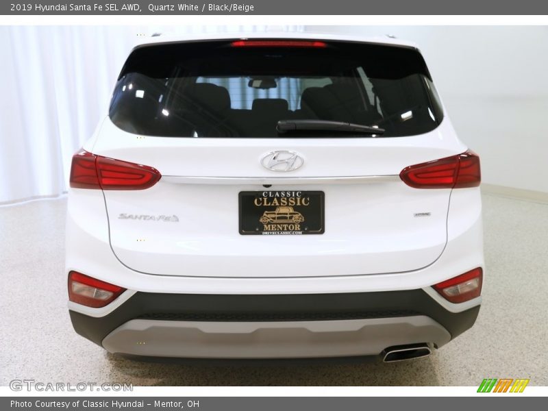 Quartz White / Black/Beige 2019 Hyundai Santa Fe SEL AWD