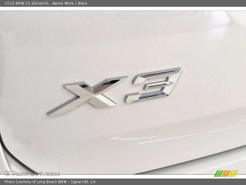 Alpine White / Black 2019 BMW X3 sDrive30i