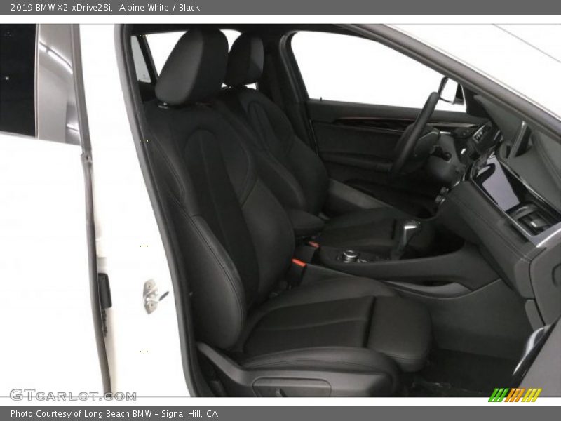 Alpine White / Black 2019 BMW X2 xDrive28i