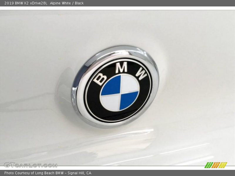 Alpine White / Black 2019 BMW X2 xDrive28i