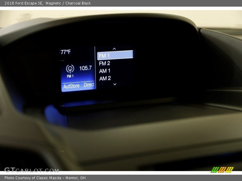 Magnetic / Charcoal Black 2018 Ford Escape SE