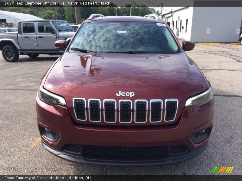 Velvet Red Pearl / Black 2020 Jeep Cherokee Latitude Plus