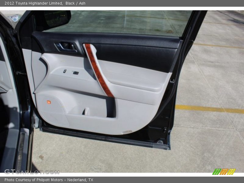 Black / Ash 2012 Toyota Highlander Limited
