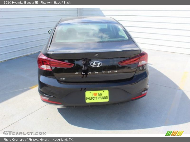 Phantom Black / Black 2020 Hyundai Elantra SE