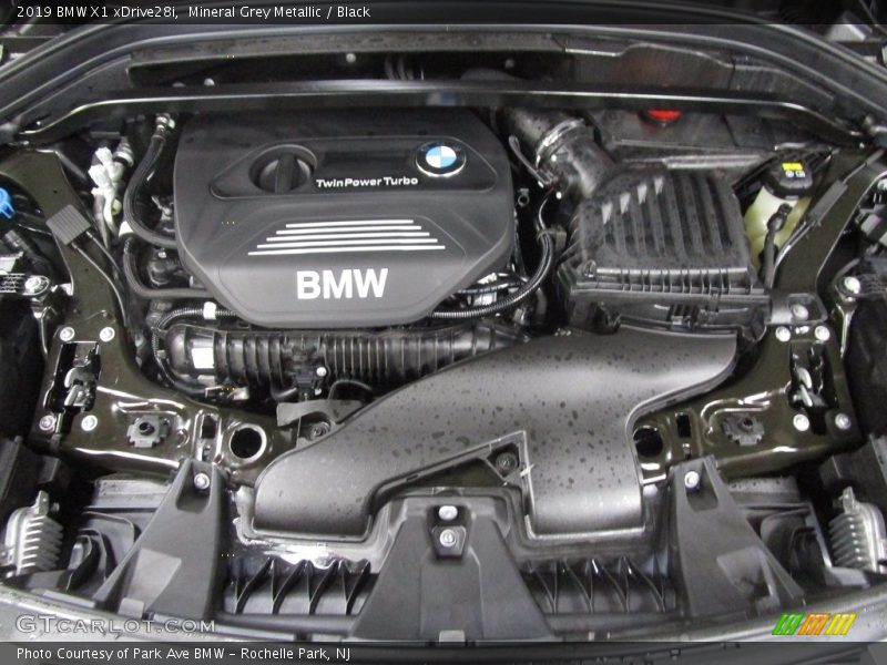 Mineral Grey Metallic / Black 2019 BMW X1 xDrive28i