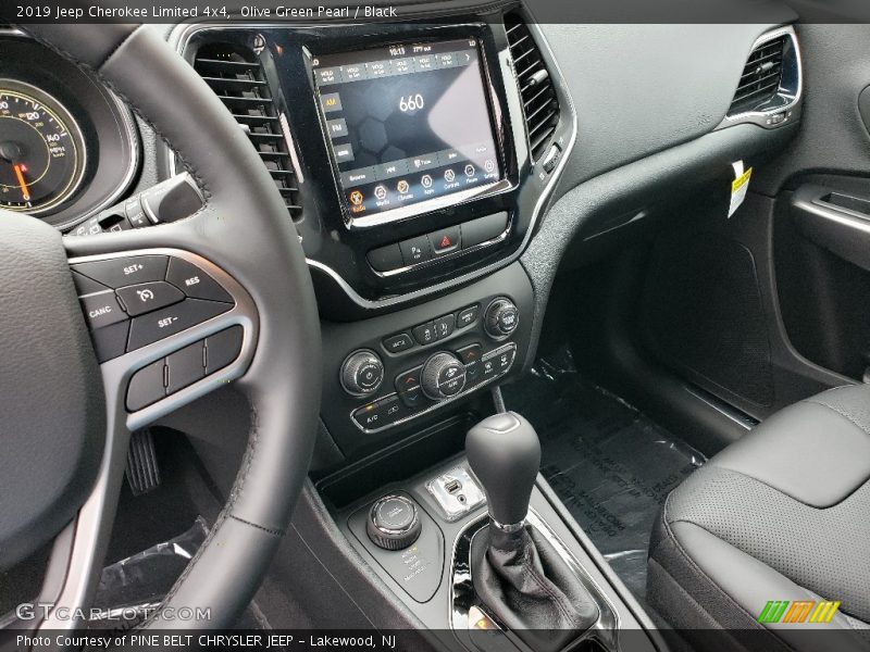 Olive Green Pearl / Black 2019 Jeep Cherokee Limited 4x4