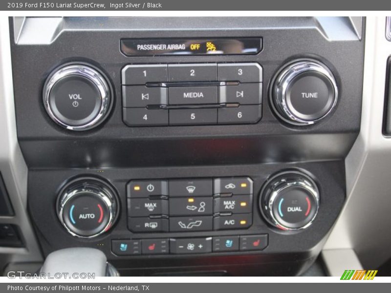 Ingot Silver / Black 2019 Ford F150 Lariat SuperCrew