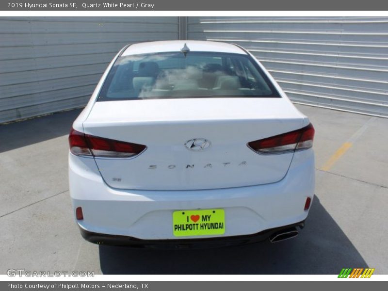 Quartz White Pearl / Gray 2019 Hyundai Sonata SE